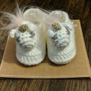 Cute crocheted unicorn baby shoes